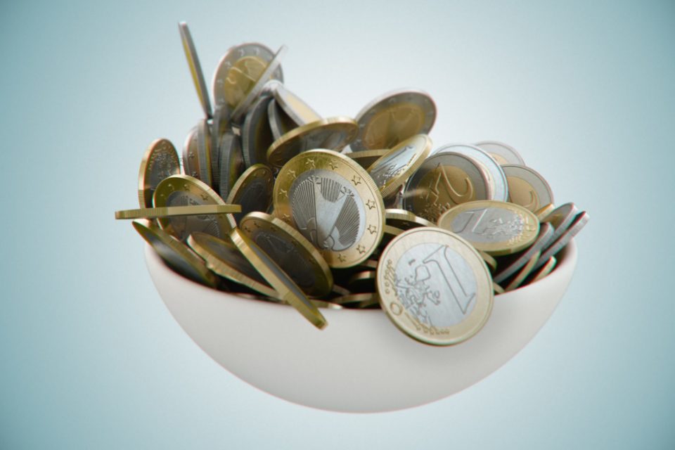 Euro Münzen in der Schale